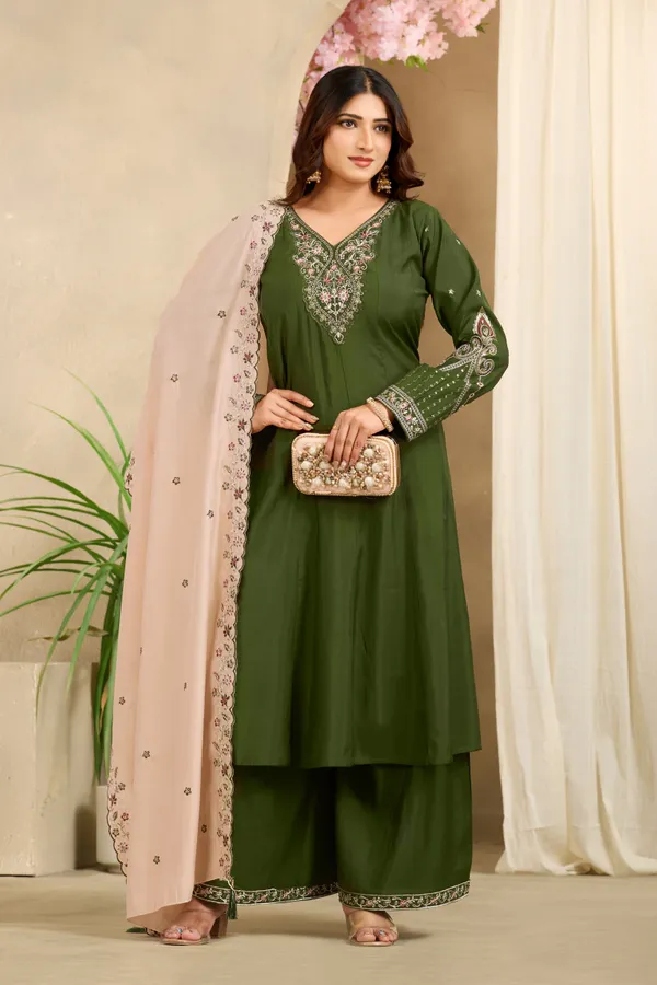 Green_Roman_Silk_Kurta_Set_With_Dupatta_For_Women