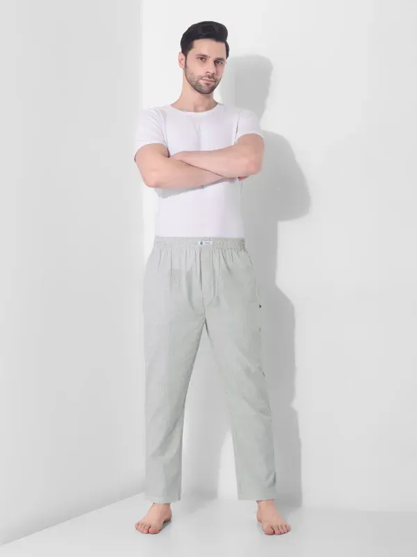 Green_Off_White_Check_Pure_Cotton_Modern_Relaxed_Pajama_For_Men