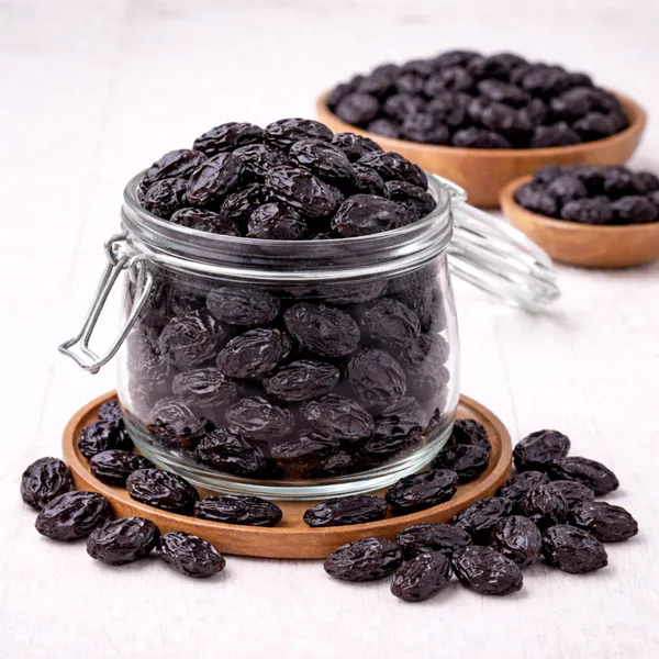 Seedless_Black_Raisins_500_Gm