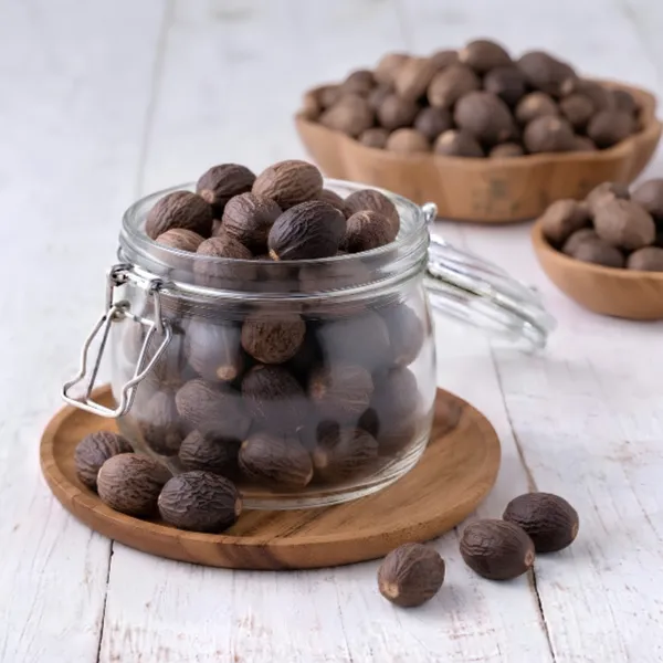 Unshelled_Nutmeg_1_Kg