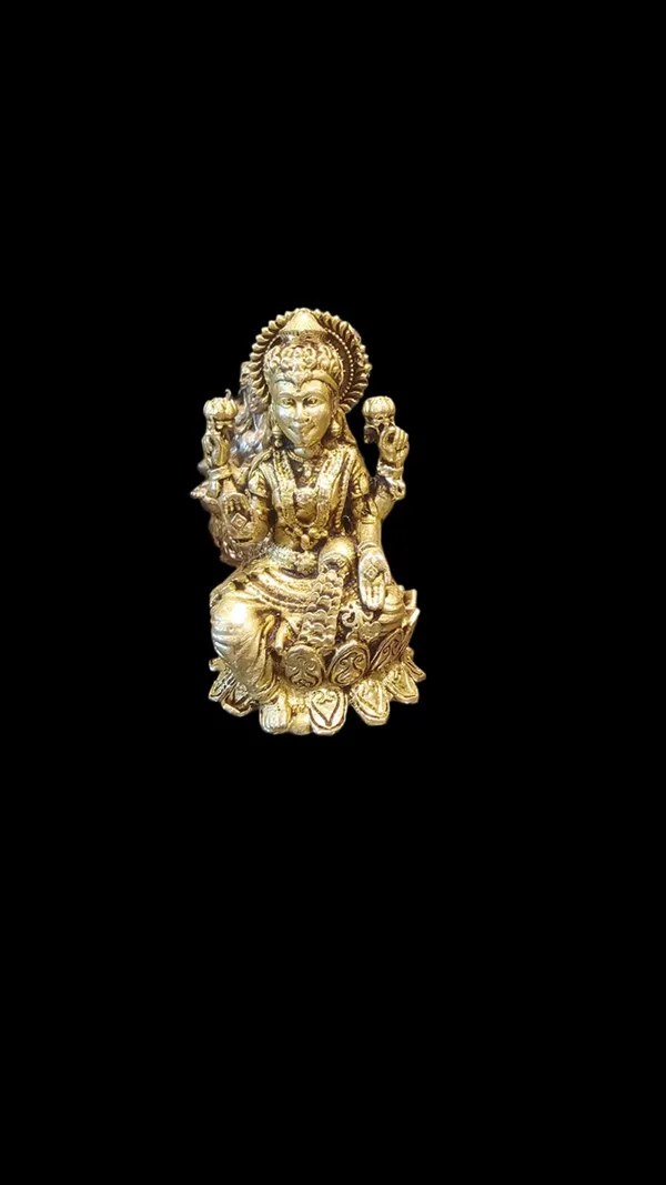 Gold_Brass_Lakshmi_Idol_Home_Decor_And_Meditation