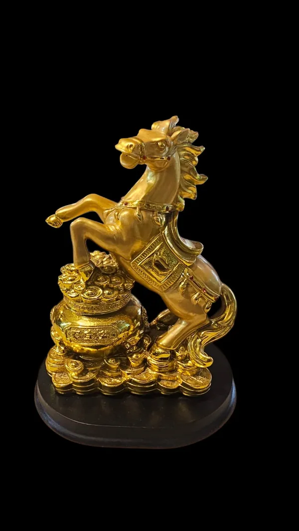 Gold_Marble_Powder_Feng_Shui_Horse_Figurine_Pooja_And_Festive_Decoration