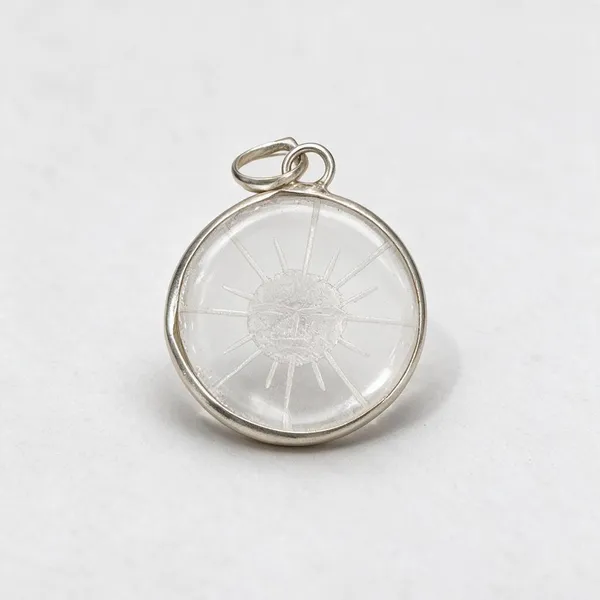 Transparent_Spatika_Pendant_Pooja_And_Festive_Decoration