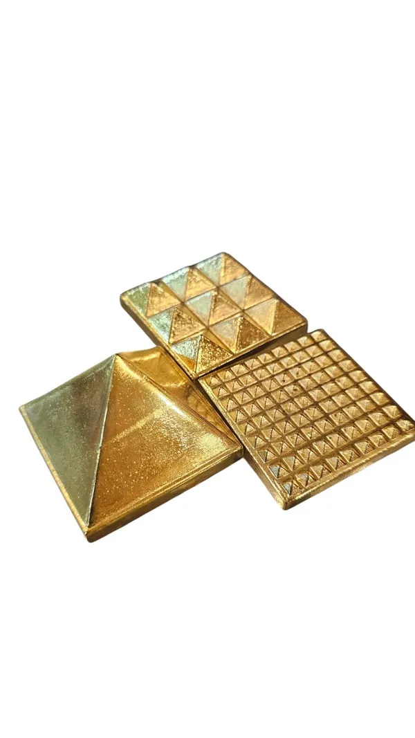 Gold_Brass__Pyramid_Set_Home_Decor_And_Meditation