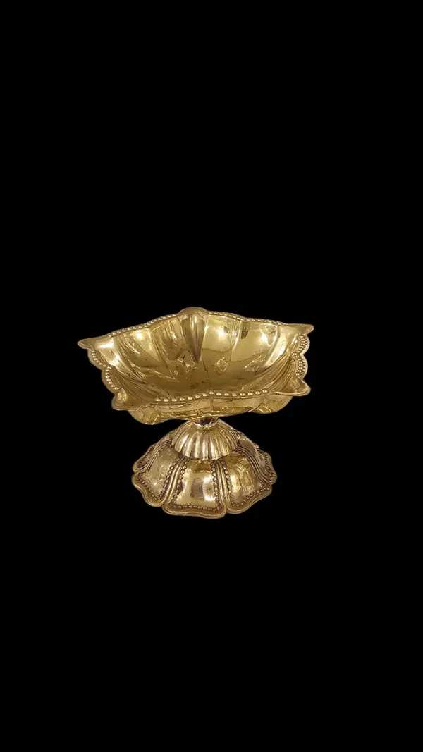 Gold_Brass_Pedestal_Bowl_Pooja_And_Religious_Worship