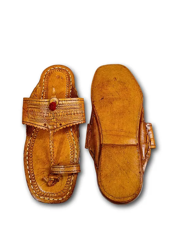 Tan_Leather_Traditional_Moja_Kolhapuri_Sandals_For_Men