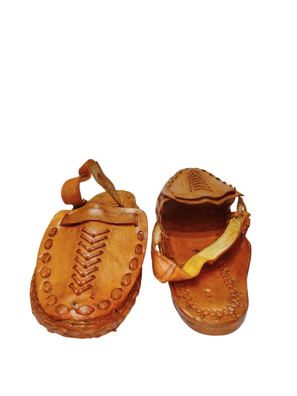 Tan_Sakla_Teer_Leather_Casual_Sandals_For_Men