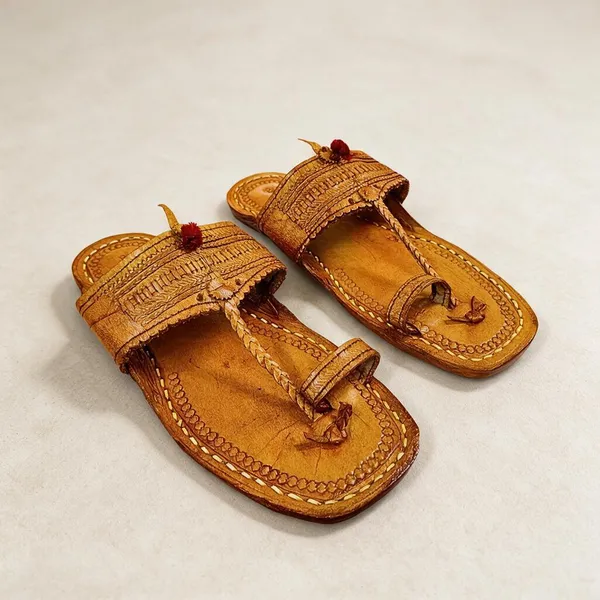 Tan_Leather_Traditional_Moja_Kolhapuri_Sandals_For_Men