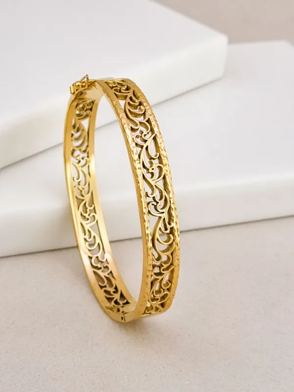 Arabesque_Lace_Cuff_Bracelet