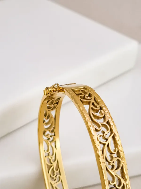 Arabesque_Lace_Cuff_Bracelet