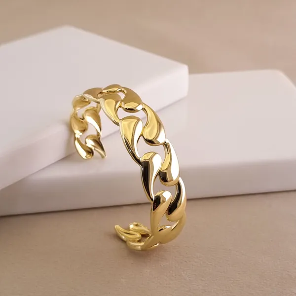 Bold_Curb_Link_Cuff