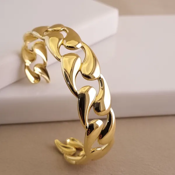 Gold_Stainless_Steel_Bold_Curb_Link_Open_Cuff_Bracelet_For_Women
