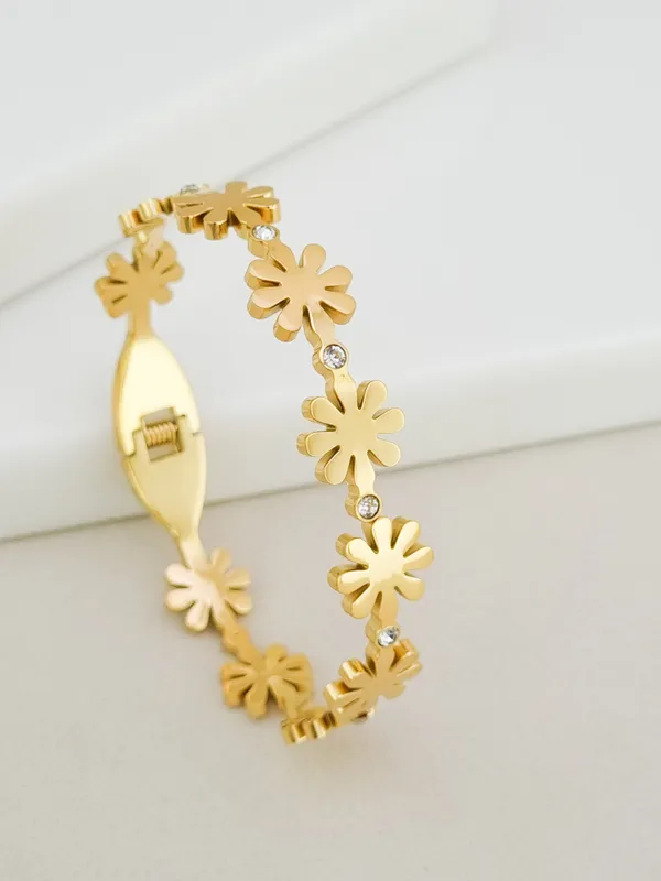 Gold_Stainless_Steel_Daisy_Cz_Row_Open_Cuff_Bracelet_For_Women