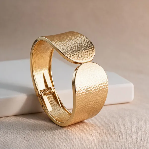 Gold_Stainless_Steel_Duality_Textured_Bangle_For_Women