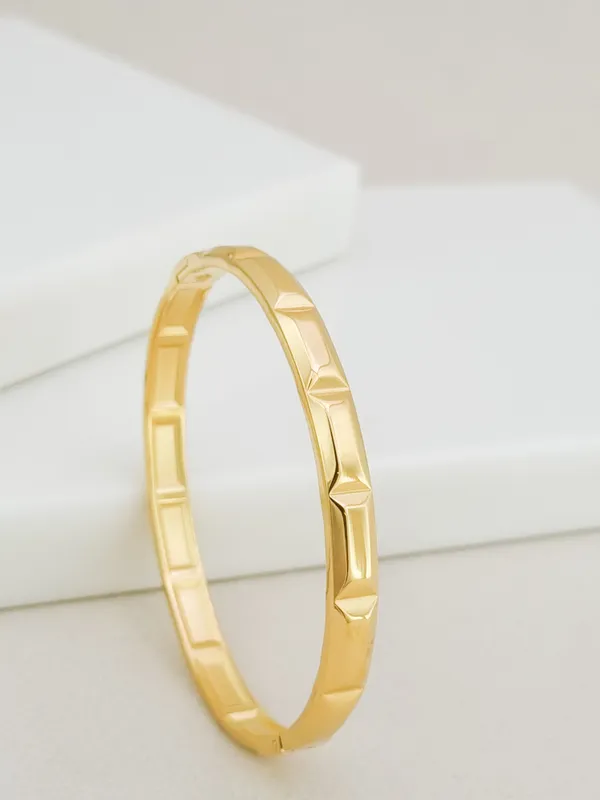 Faceted_Block_Side_Lock_Cuff_Bracelet
