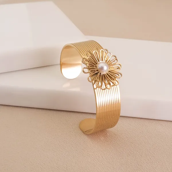 Gold_Stainless_Steel_Fleur_D'Or_Cuff_Bracelet_For_Women