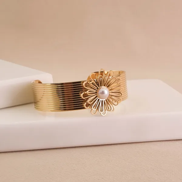 Gold_Stainless_Steel_Fleur_D'Or_Cuff_Bracelet_For_Women
