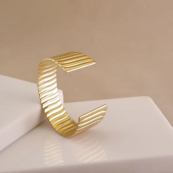 Fluid_Rhythm_Cuff