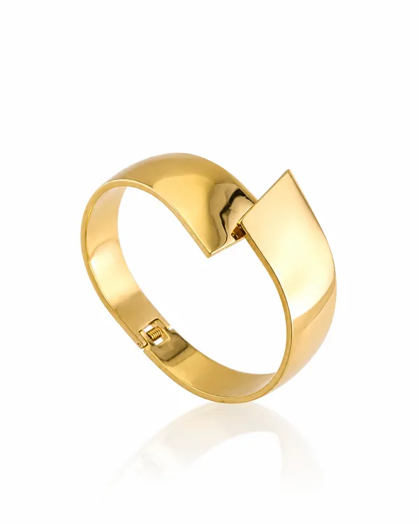 Folded_Contour_Cuff