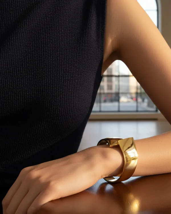 Gold_Stainless_Steel_Folded_Contour_Cuff_Bracelet_For_Women