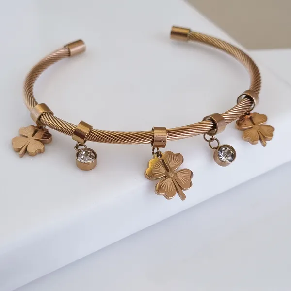 Four-Leaf_Clover_Cable_Cuff