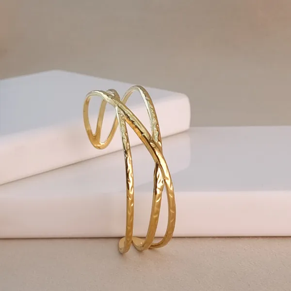 Golden_Wave_Cuff_Bracelet