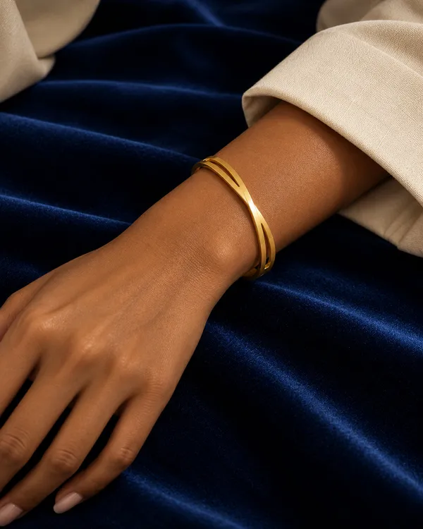 Gold_Stainless_Steel_Infinity_Cross_Side_Lock_Cuff_Bracelet_For_Women