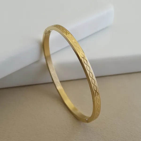 Infinity_Loop_Bangle
