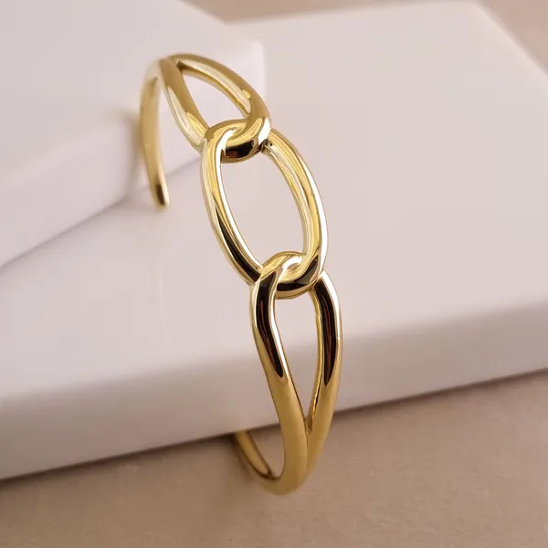 Interlink_Aura_Cuff