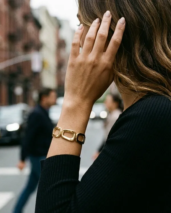 Gold_Stainless_Steel_Linked_Square_Frame_Cuff_Bracelet_For_Women
