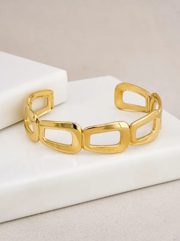Gold_Stainless_Steel_Linked_Square_Frame_Cuff_Bracelet_For_Women