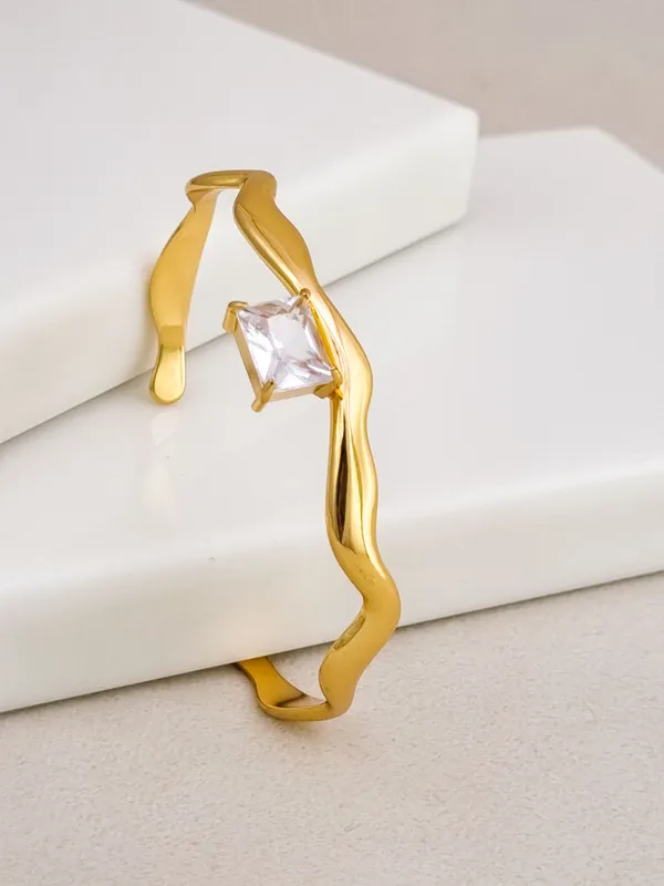 Molten_Crystal_Square_Cuff_Bracelet