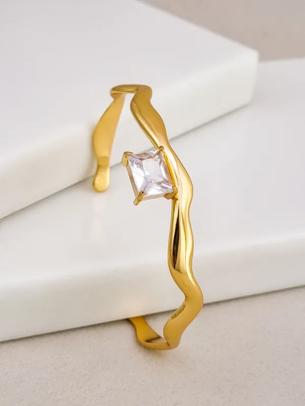 Gold_Stainless_Steel_Molten_Crystal_Square_Cuff_Bracelet_For_Women