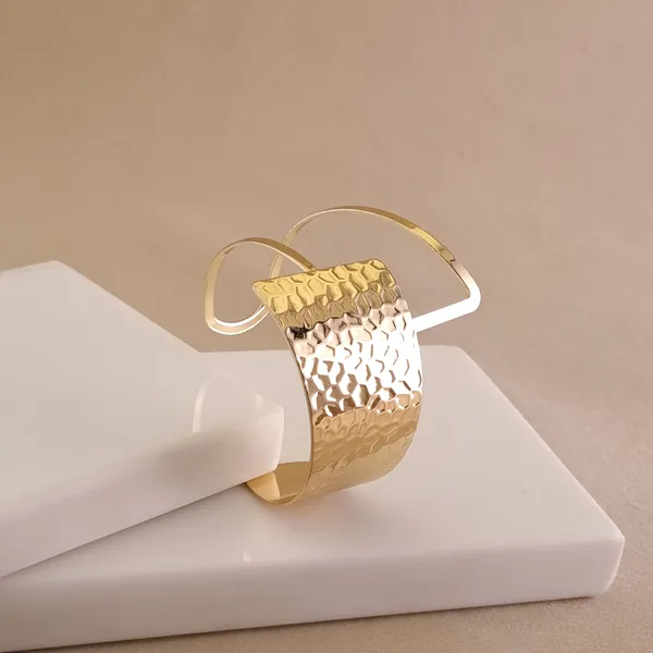 Multi-Band_Hammered_Cuff