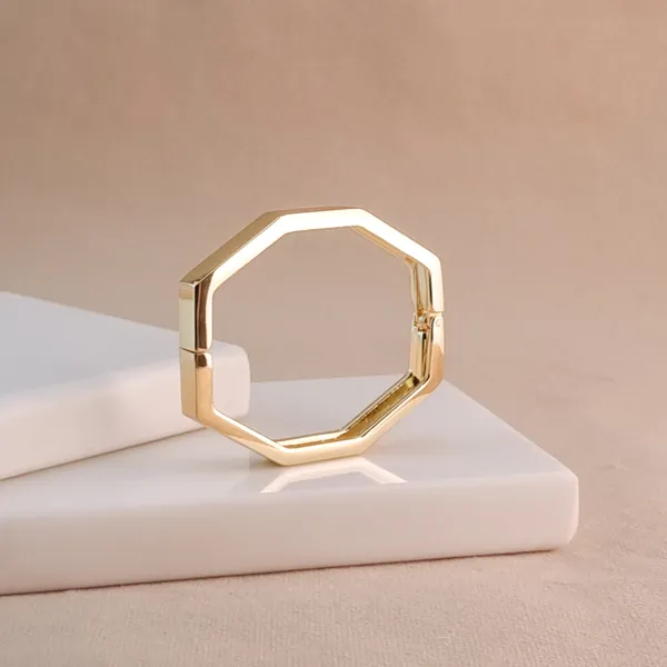 Gold_Stainless_Steel_Octavia_Geometric_Bangle_For_Women