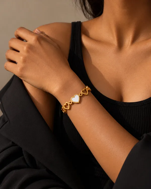 Pearl_Heart_Row_Spring_Cuff_Bracelet