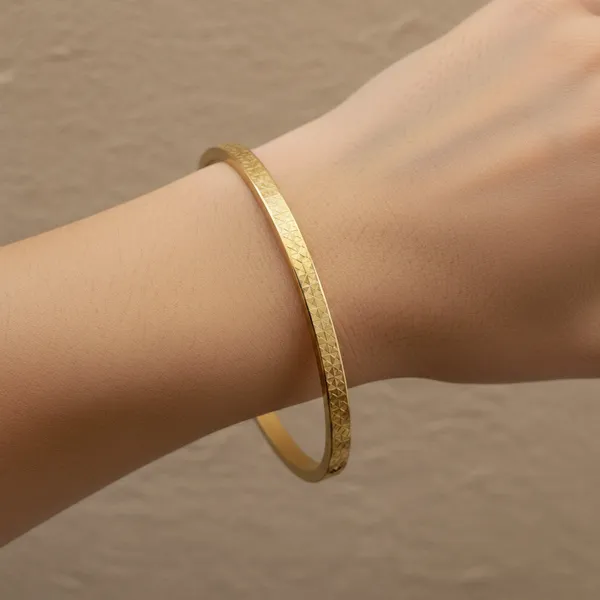 Prism_Bangle_Gold