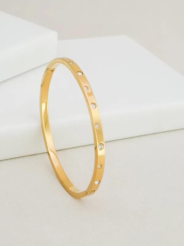 Gold_Stainless_Steel_Scatter_Cz_Side_Lock_Cuff_Bracelet_For_Women