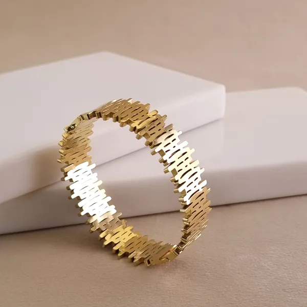 Sculptural_Etched_Bangle