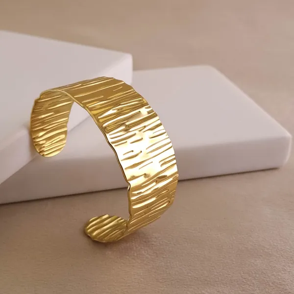 Sculptural_Etched_Cuff