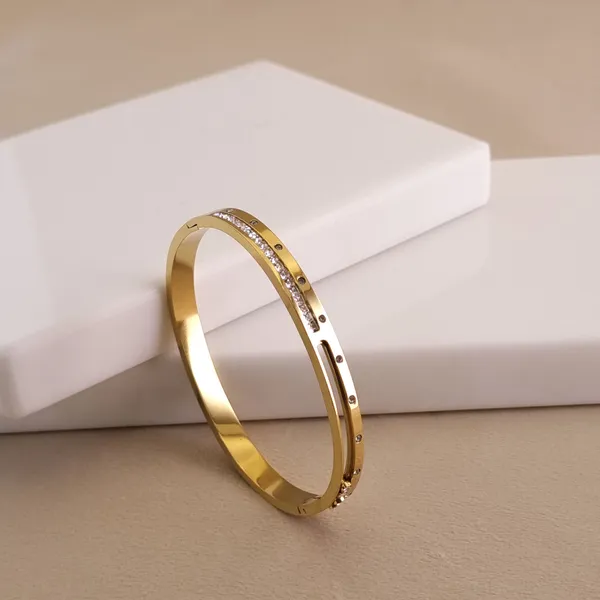 Gold_Stainless_Steel_Serene_Kinetic_Bangle_For_Women
