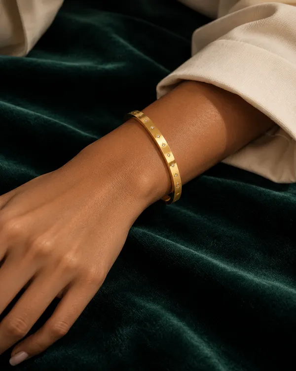 Gold_Stainless_Steel_Cz_Star_Side_Lock_Cuff_Bracelet_For_Women