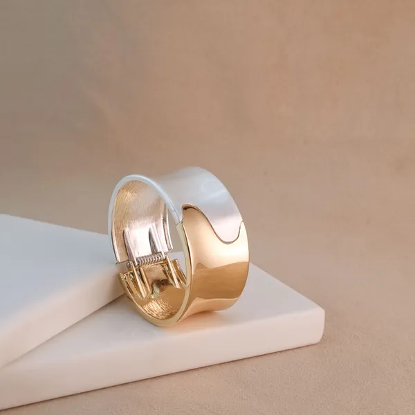 Two-Tone_Wave_Bangle