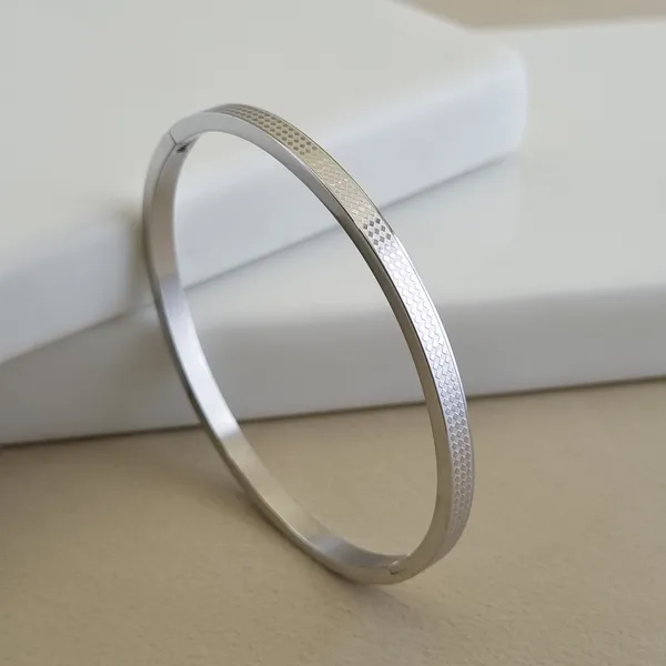 Silver_Stainless_Steel_Zenith_Bangle_For_Women