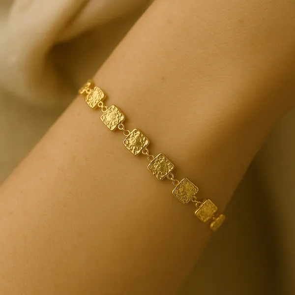 Gold_Stainless_Steel_Aurea_Textura_Bracelet_For_Women