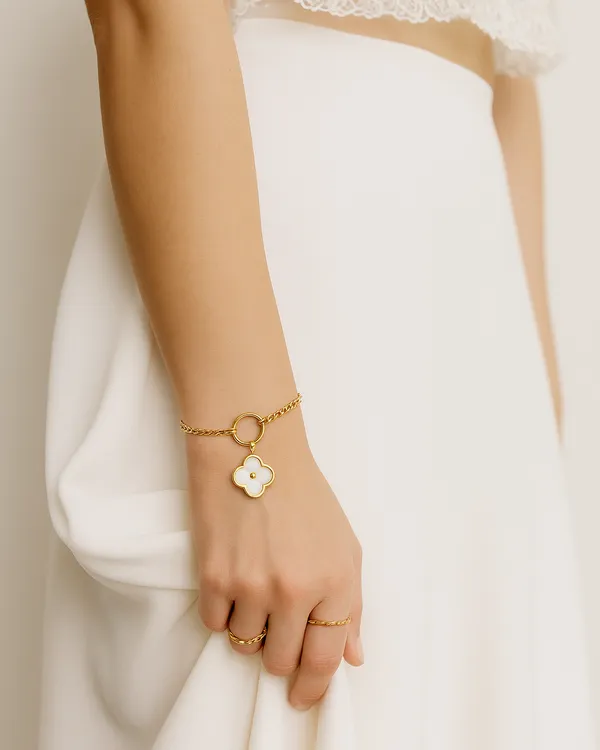 Fleur_Luxe_Charm_Bracelet