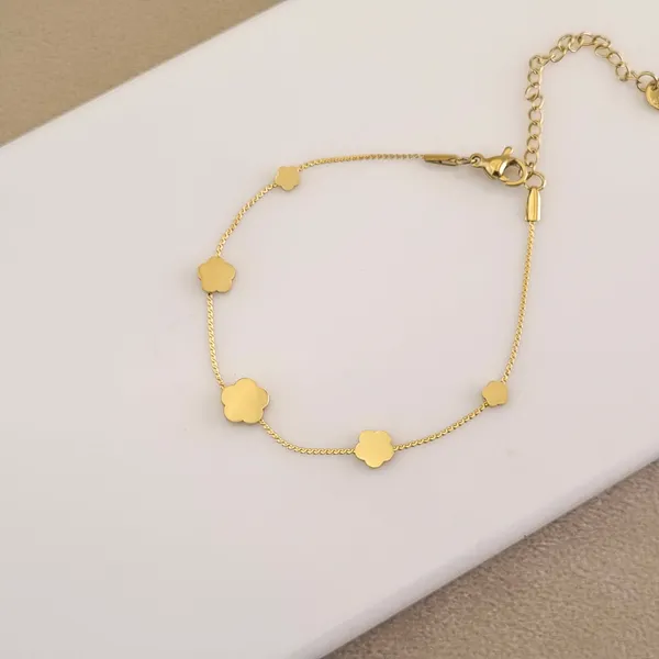 Gold_Stainless_Steel_Golden_Clover_Chain_Bracelet_For_Women