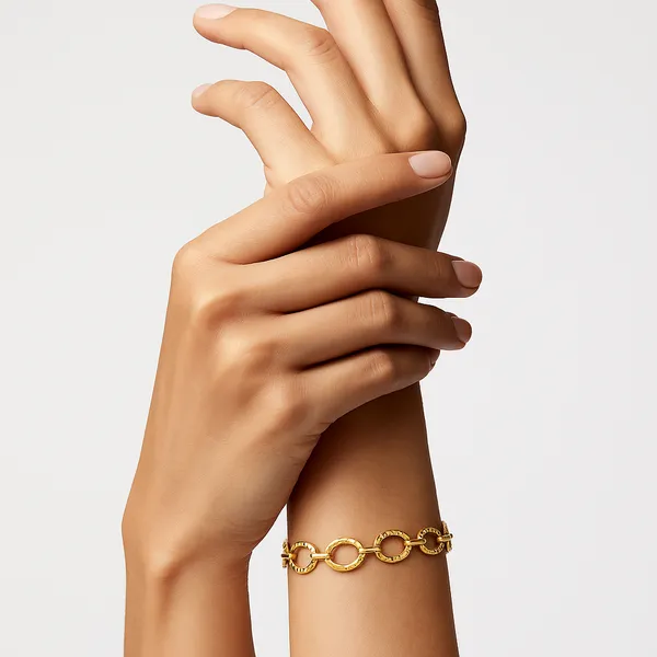 Gold_Stainless_Steel_Hammered_Horizon_Link_Bracelet_For_Women