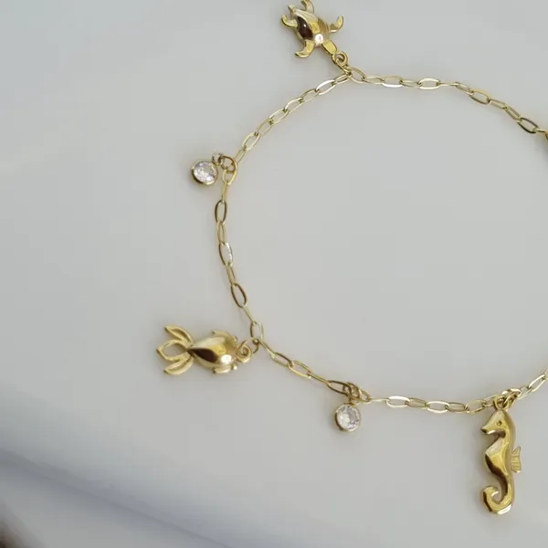Gold_Stainless_Steel_Maritima_Sea_Charm_Bracelet_For_Women