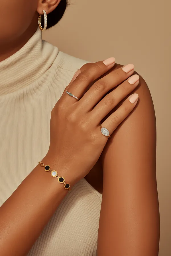Gold_Stainless_Steel_Roma_Noir_Dualtone_Bracelet_For_Women